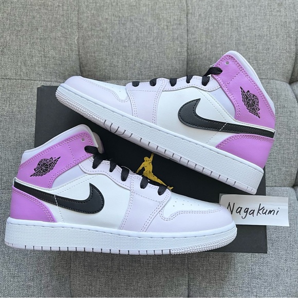 🌸 Nike Air Jordan 1 mid white pink spring shoes - Picture 2 of 5
